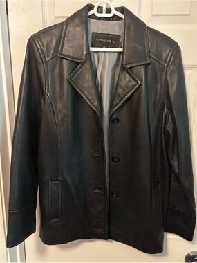 Gallery Black Leather Jacket - L